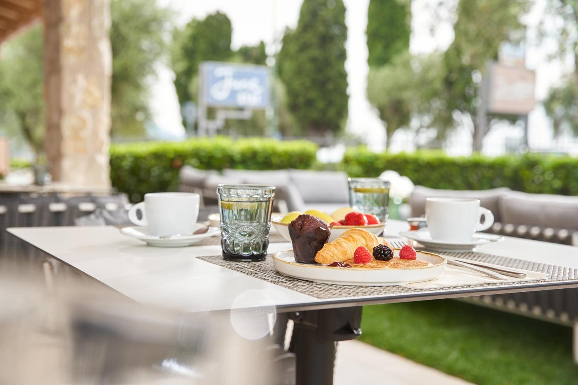 June Stay Lake Garda Brenzone sul Garda Dış mekan fotoğraf