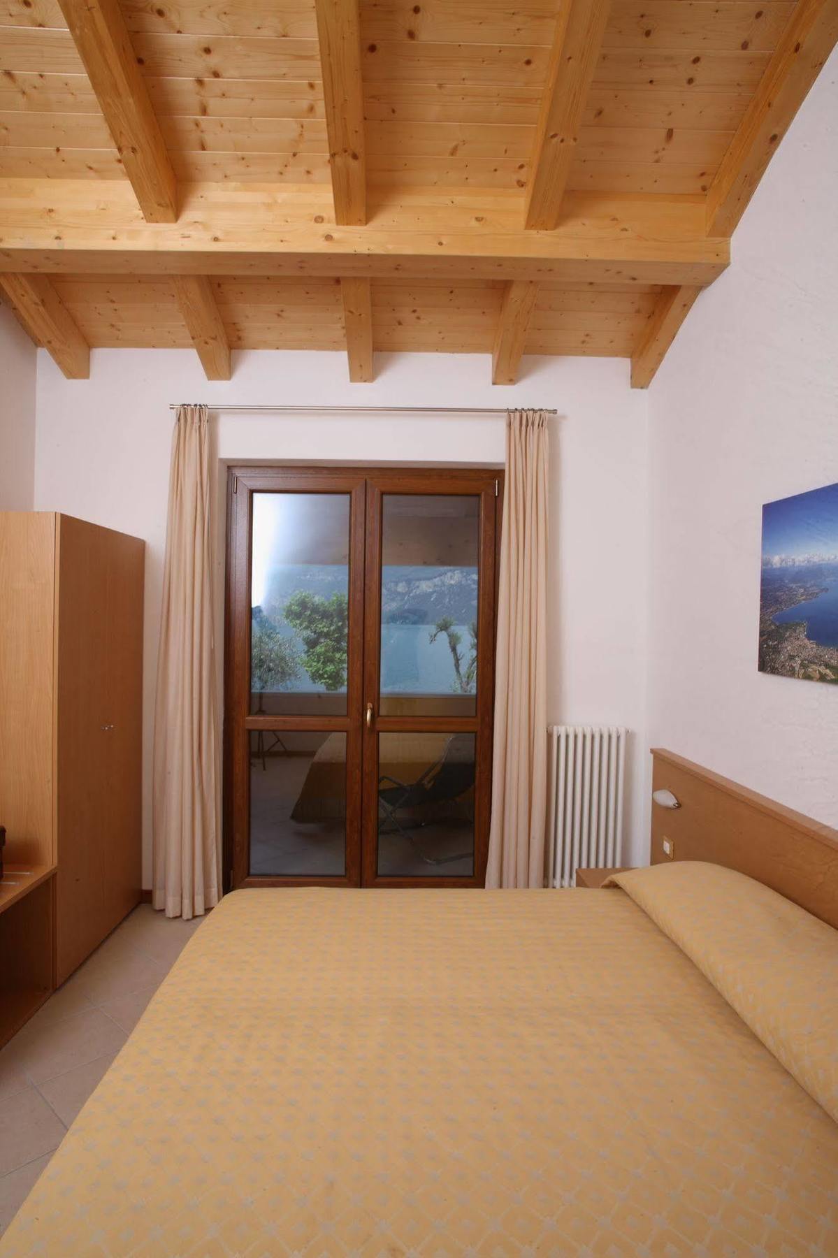June Stay Lake Garda Brenzone sul Garda Dış mekan fotoğraf