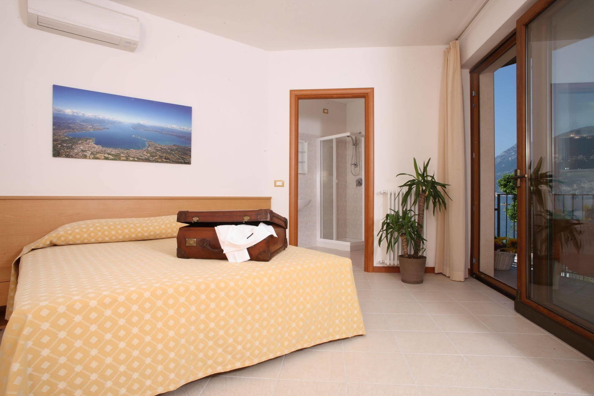 June Stay Lake Garda Brenzone sul Garda Dış mekan fotoğraf