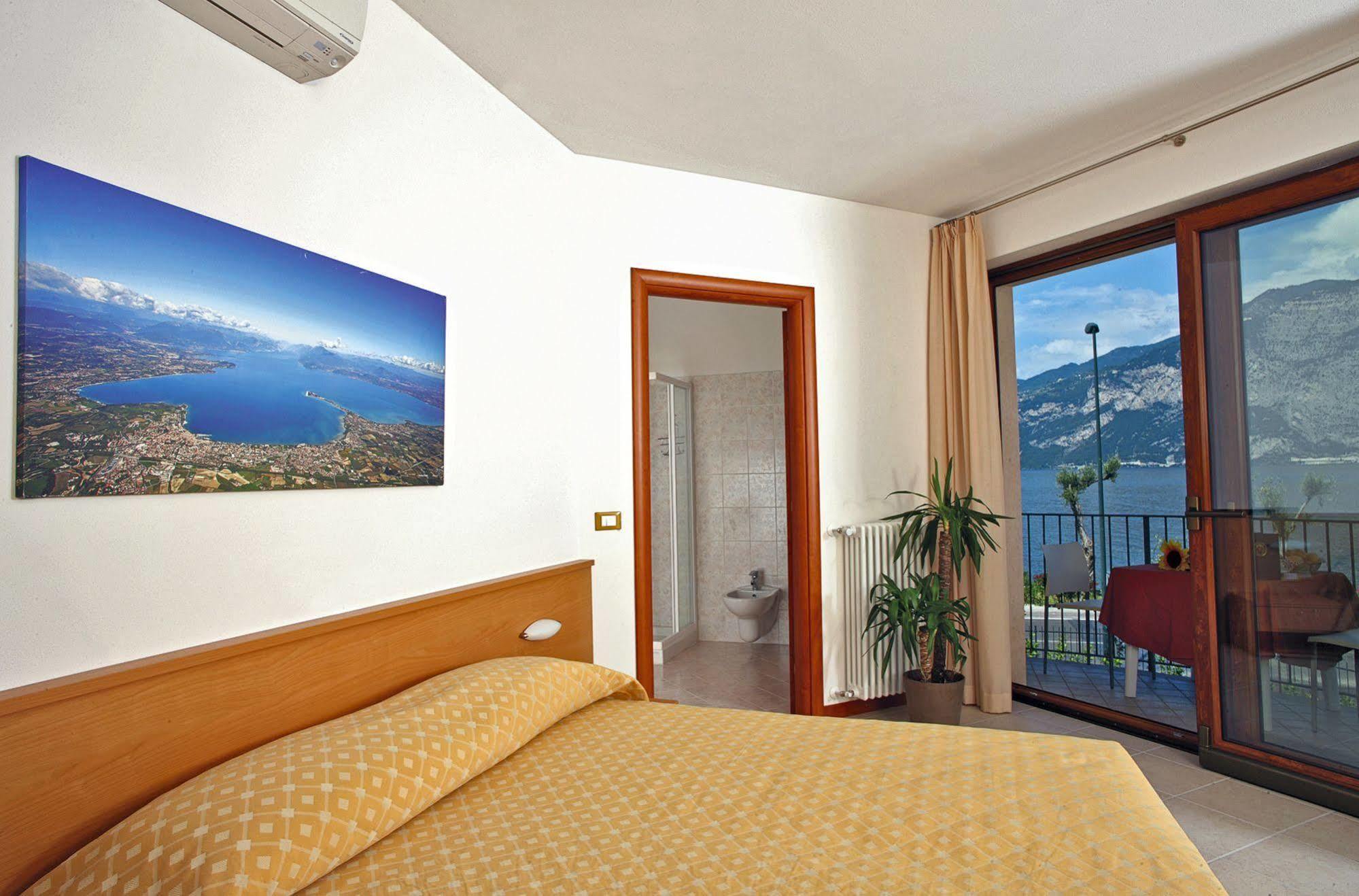 June Stay Lake Garda Brenzone sul Garda Dış mekan fotoğraf