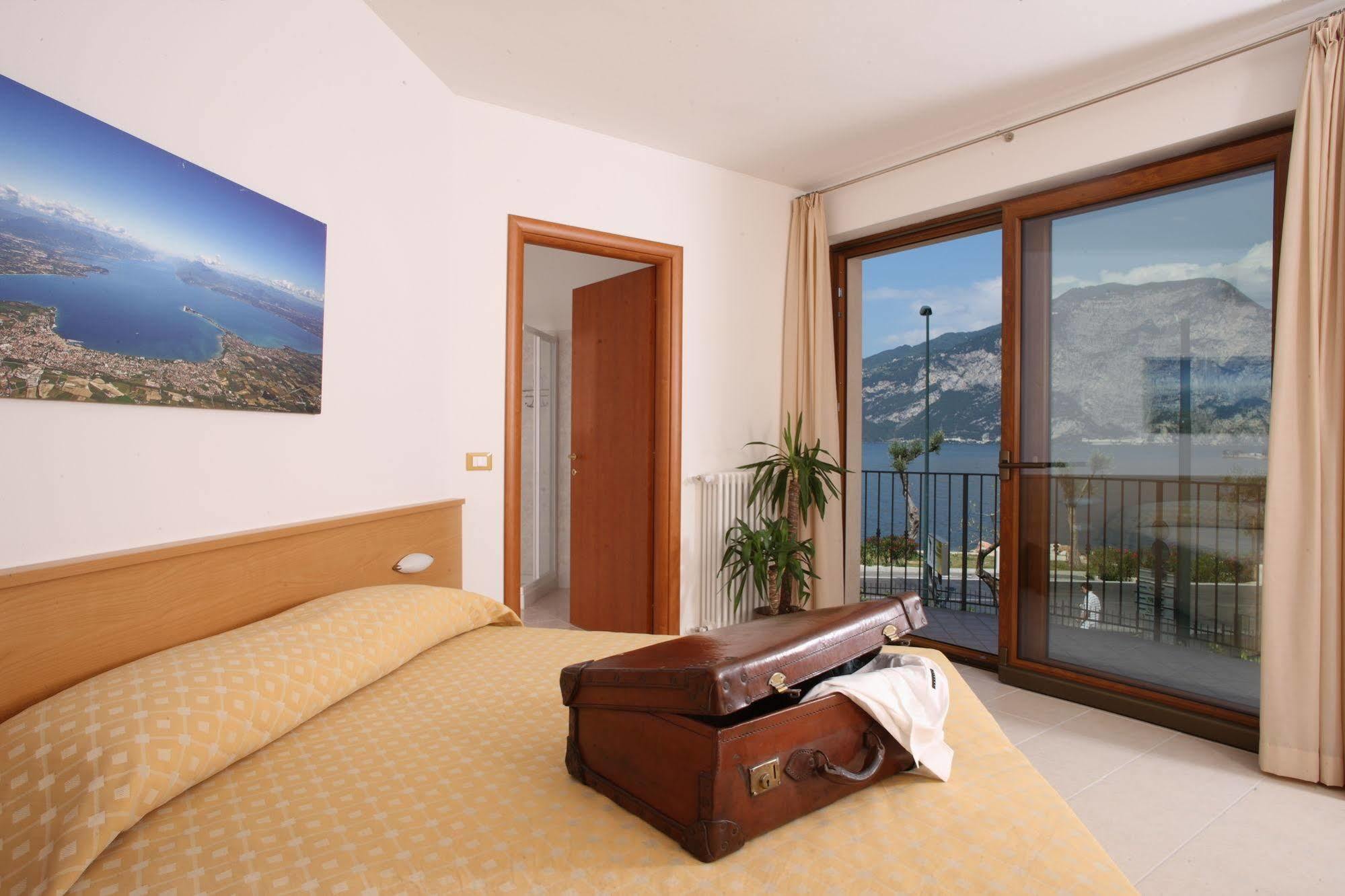 June Stay Lake Garda Brenzone sul Garda Dış mekan fotoğraf